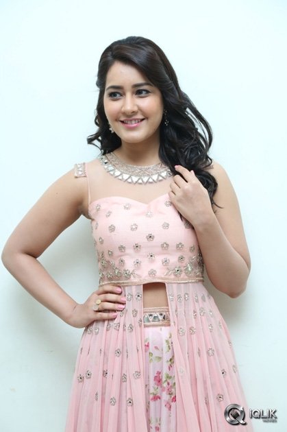 Raashi-Khanna-at-Bengal-Tiger-Movie-Audio-Launch